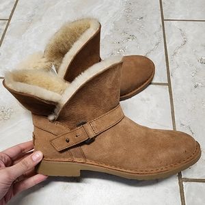 UGGs, short, foldover top, women's size 10.5